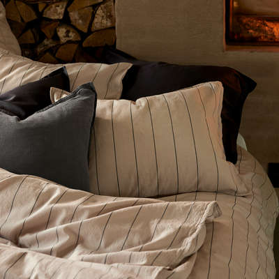 Exklusivt Linne Rand Örngott 50x60 Gripsholm