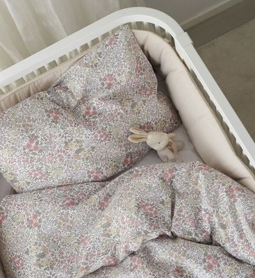 Floret Sand Barn Bäddset Spjälsäng 100x130 Borganäs of Sweden