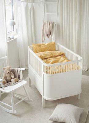 Hedda Gul Småblommigt Bäddset Spjälsäng 100x130 Borganäs of Sweden