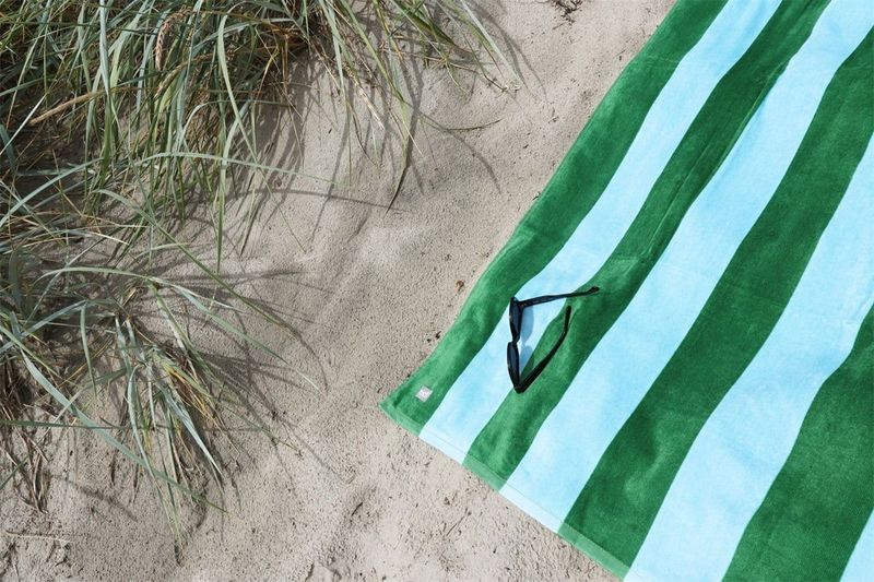 VUHKvKyWW34yT071738250285