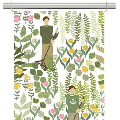 Panelgardiner med vit botten och mönster likt en grönskande trädgård i härliga färger från Arvidssons textil