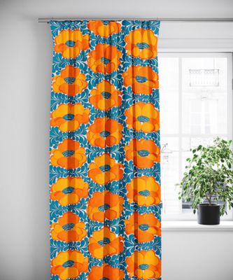 Love blå-orange inredningstyg med orangea blommor - Rosahuset.com