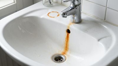 Ta bort rostfläckar i badrum och kök