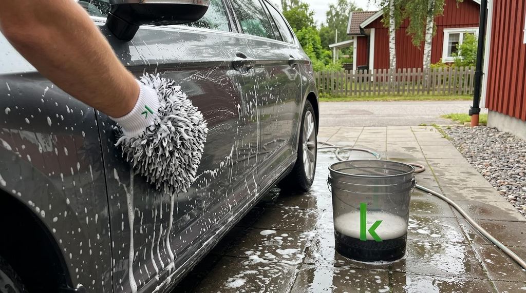 Tvätta bilen själv: steg för steg