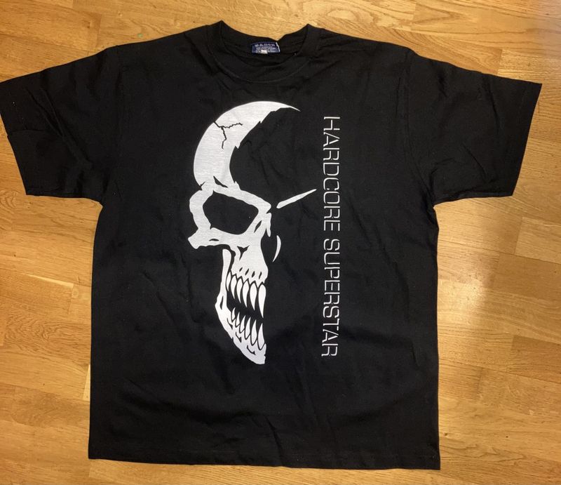 Hardcore Superstar " 1/2 SKULL "
