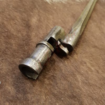 RYSK SCHASCHKA VINTAGE SABEL MED BAJONETT - VACKER REPLIKA MED KOLSTÅL