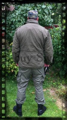 Olivgrön army jacka