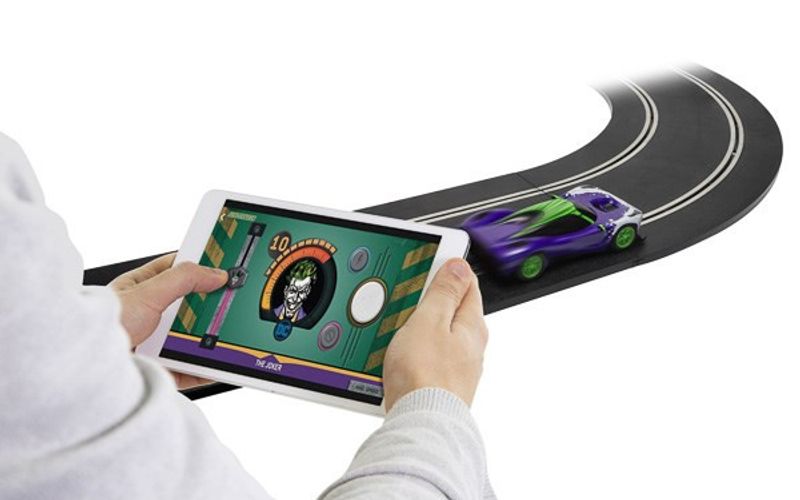 Köp Scalextric Spark Plug Batman vs Joker bilbana