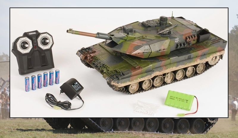 CARSON Leopard 2A5 radiostyrd stridsvagn med ljud och ljus