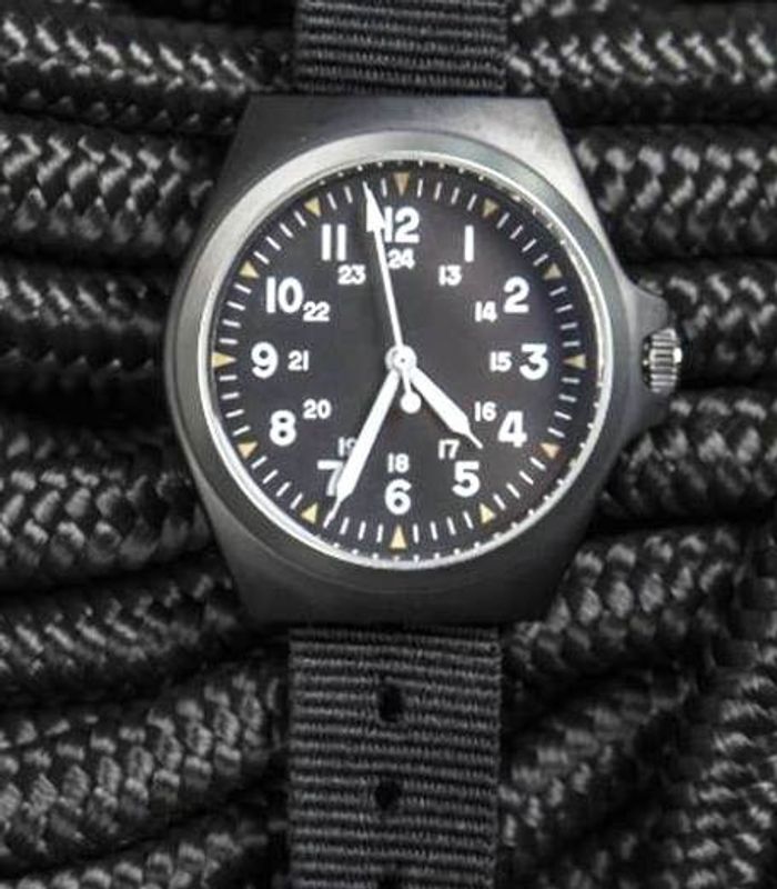miltec svart militarklocka