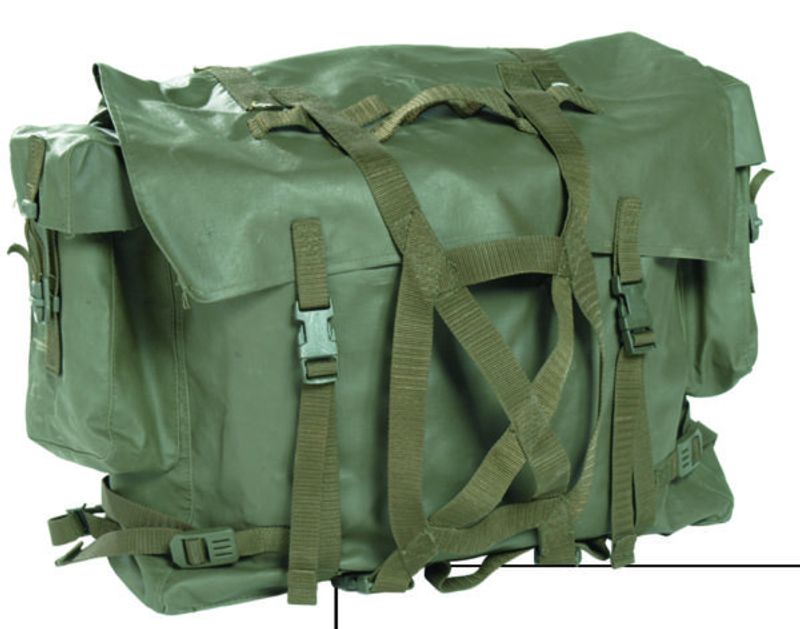 M90 vattentät ryggsäck från schweiziska armén i nyskick