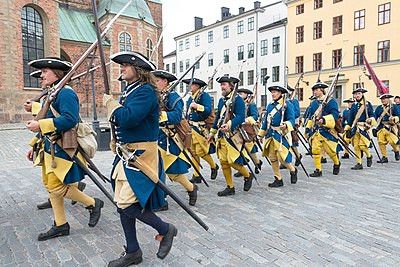 M/1685 Karoliner värja replika i kolstål med slida