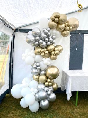 Fristående Organisk Ballongpelare — anpassad efter ditt tema