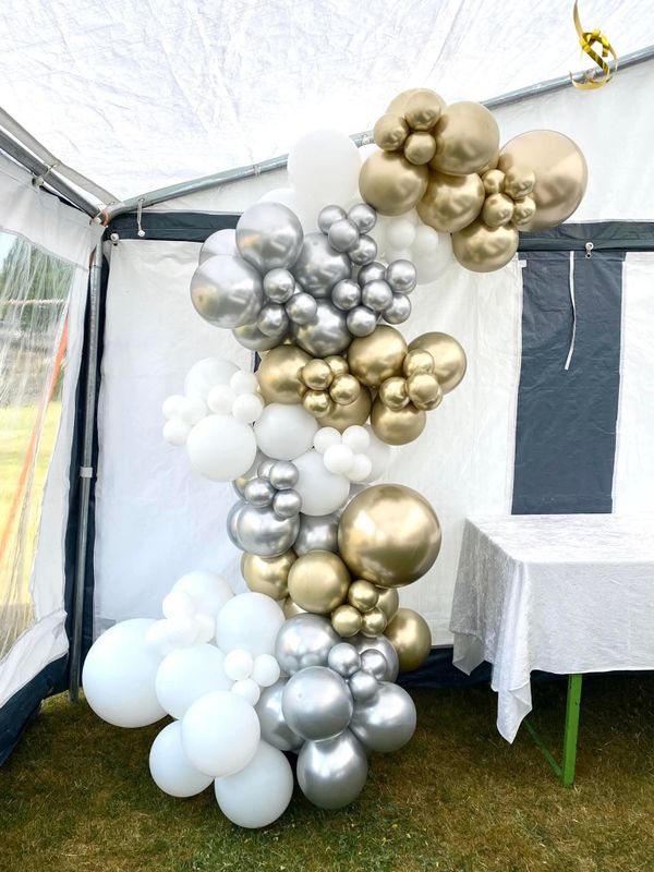 Fristående Organisk Ballongpelare — anpassad efter ditt tema