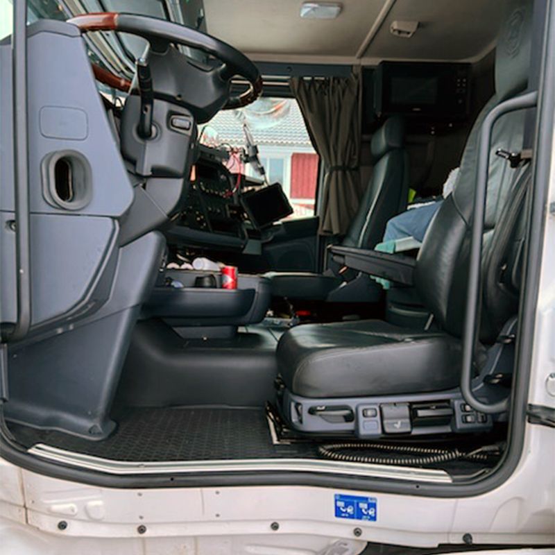 Sänkt Stolsfäste till Scania R/Streamline - Lågt