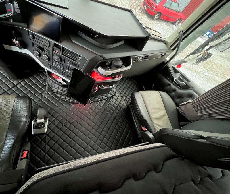 Mattset Basic Volvo FH 2013-