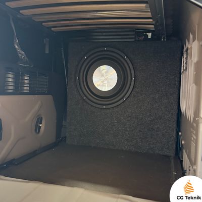 Modellanpassad 10" tom baslåda: Scania Next Gen R/S