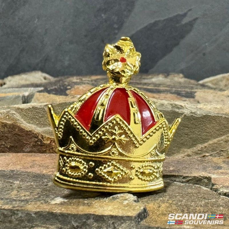 Pin: CROWN