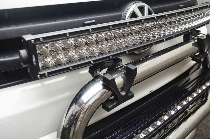 Rörfäste för LED-ramper och arbetsljus (Design I)