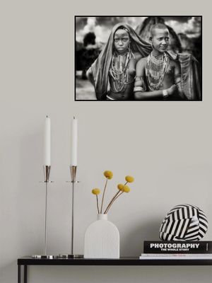 Karo girls sharing a scarf