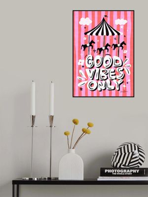 Carousel Good Vibes Only