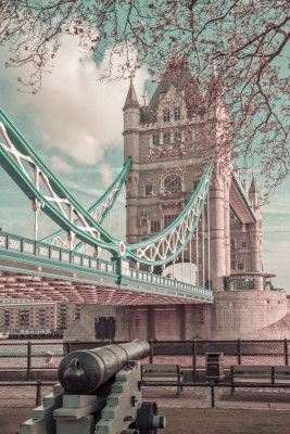 LONDON Tower Bridge in Detail | urban vintage style