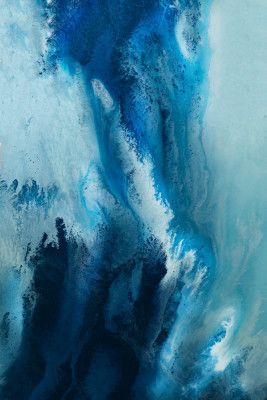 Hamptons - Ocean's Embrace