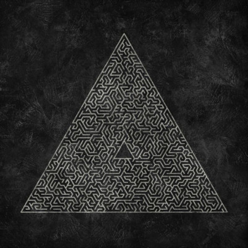 The Pyramid Maze Escape