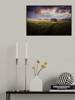 The sun, it fades in the moonlight. The stars, they fade in the daylight.