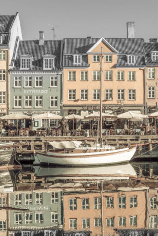 COPENHAGEN VINTAGE Quiet Nyhavn
