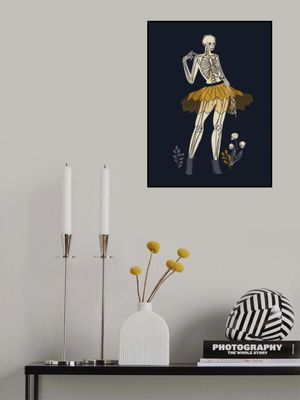 Gothic fashionista black Illustration No1