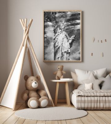 Modern Art STATUE OF LIBERTY | monochrome