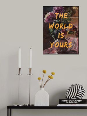 The World Is Yours, Flowers and Text