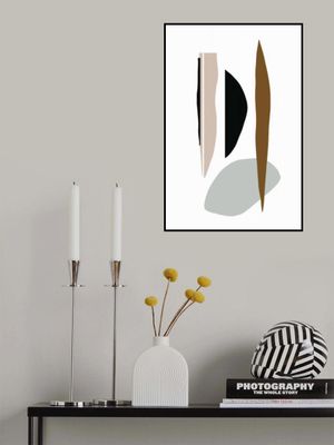 Minimalist Shapes in Harmony