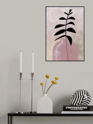 Eui vase with leaves