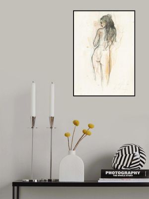 Delicate Lines And Soft Coloring