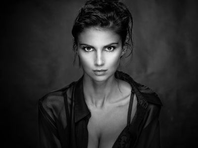 Translucent hypnosis