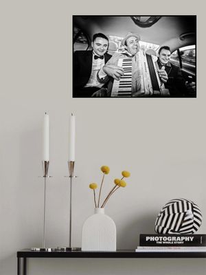 Play that accordion, boss!