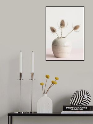 Dried flowers in vase