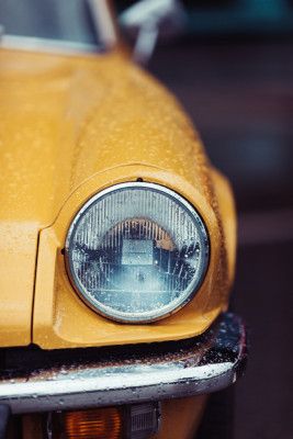 Vintage Yellow Gleam