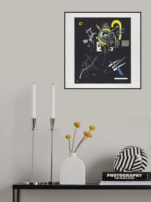 Small Worlds Vii) (1922)