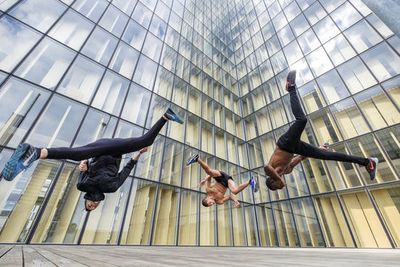 Tricking with Ahmed Chouikhi, Mehdi Harhad &amp; Kévin Cétout
