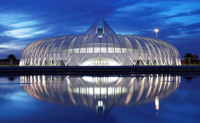 Polytechnic University of Florida at night
