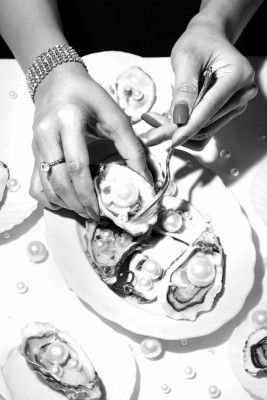 Oyster B&w