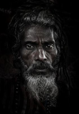 Saddhu looking without seeing