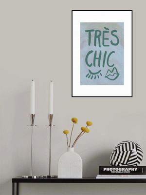 Très Chic Blue Frame