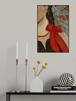 Scarlet Bow Elegance