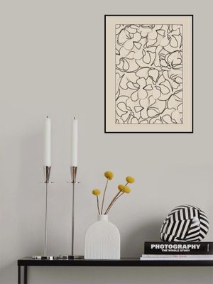 Seamless Pattern of Outlined Flowers