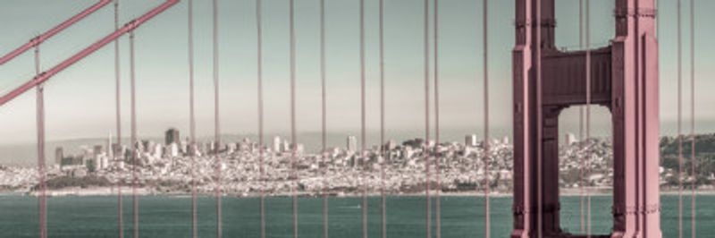 Golden Gate Bridge Panorama | urban vintage style
