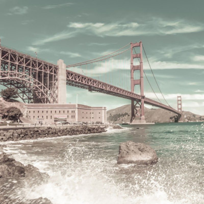 GOLDEN GATE BRIDGE Coastline Impression | urban vintage style